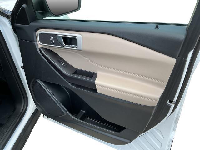 2020 Ford Explorer - $17,800