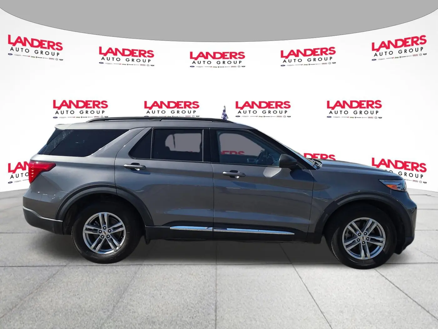 2022 Ford Explorer - $24,995