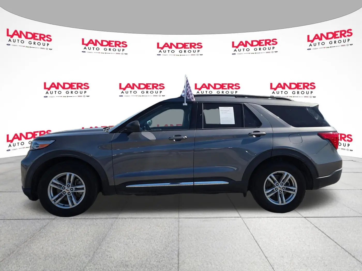 2022 Ford Explorer - $24,995