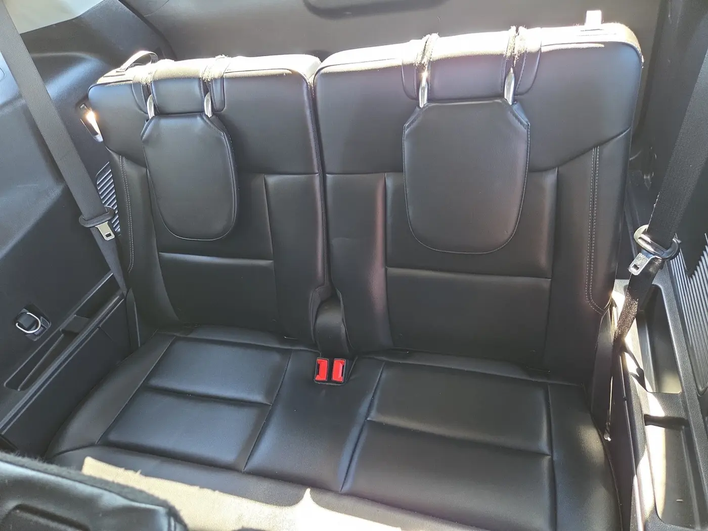 2022 Ford Explorer - $24,995