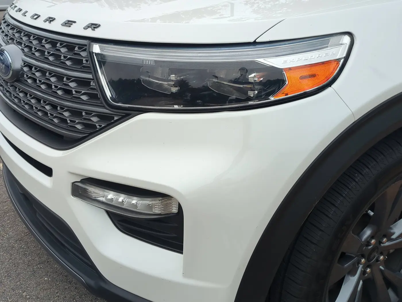 2022 Ford Explorer - $27,495