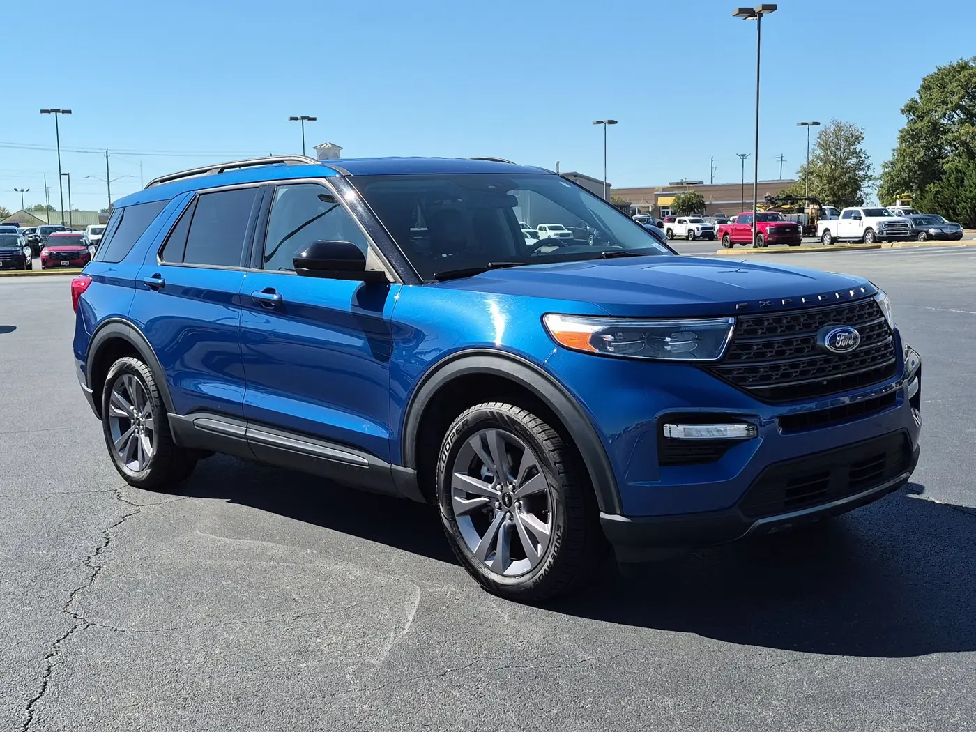 2022 Ford Explorer - $28,000