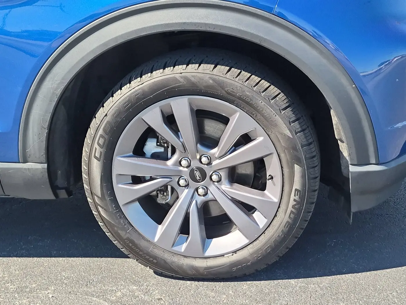2022 Ford Explorer - $28,000