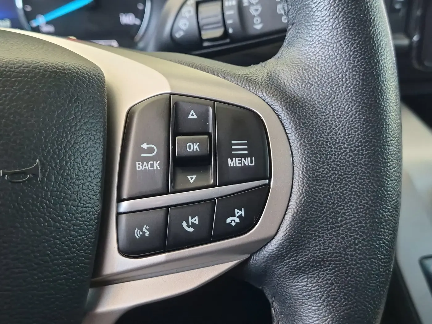 2022 Ford Explorer - $28,000