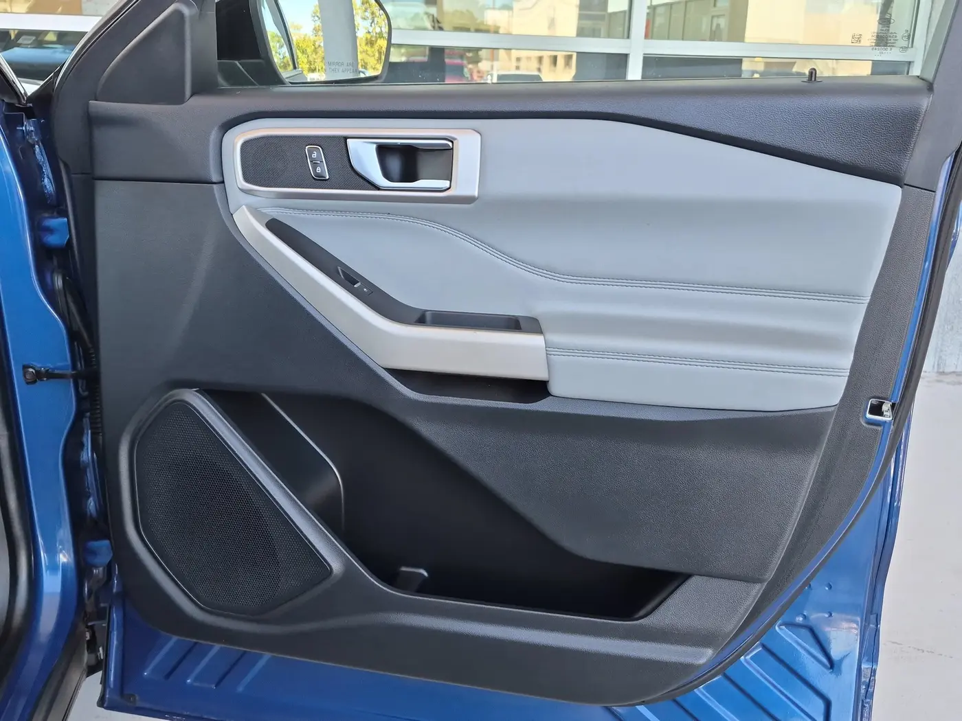 2022 Ford Explorer - $28,000