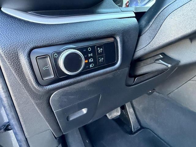 2023 Ford Explorer - $27,365
