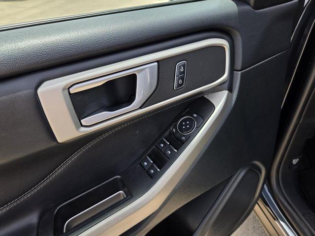 2023 Ford Explorer - $28,000