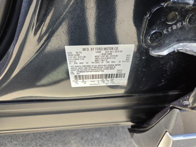 2023 Ford Explorer - $28,000