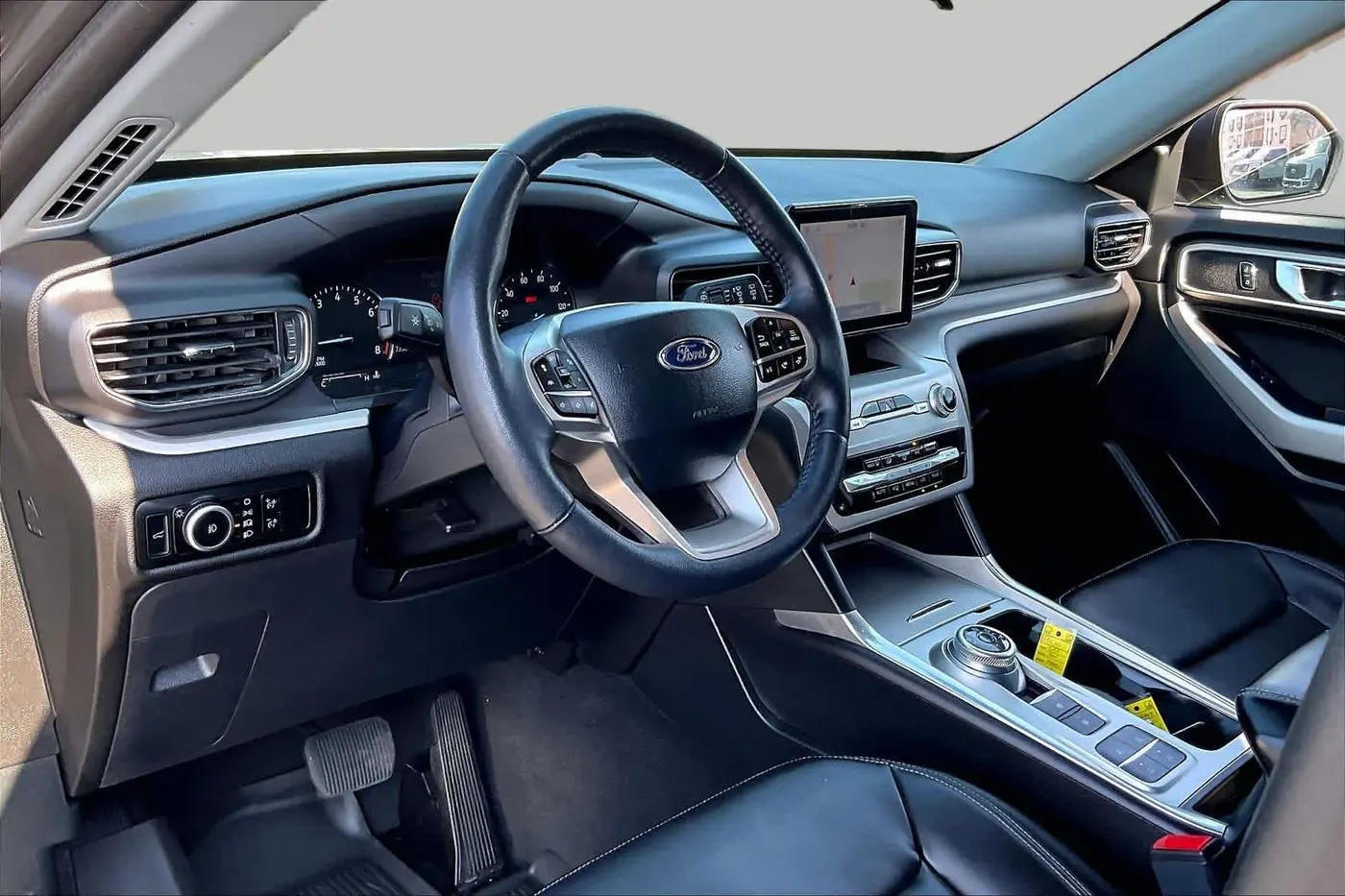 2023 Ford Explorer - $23,995