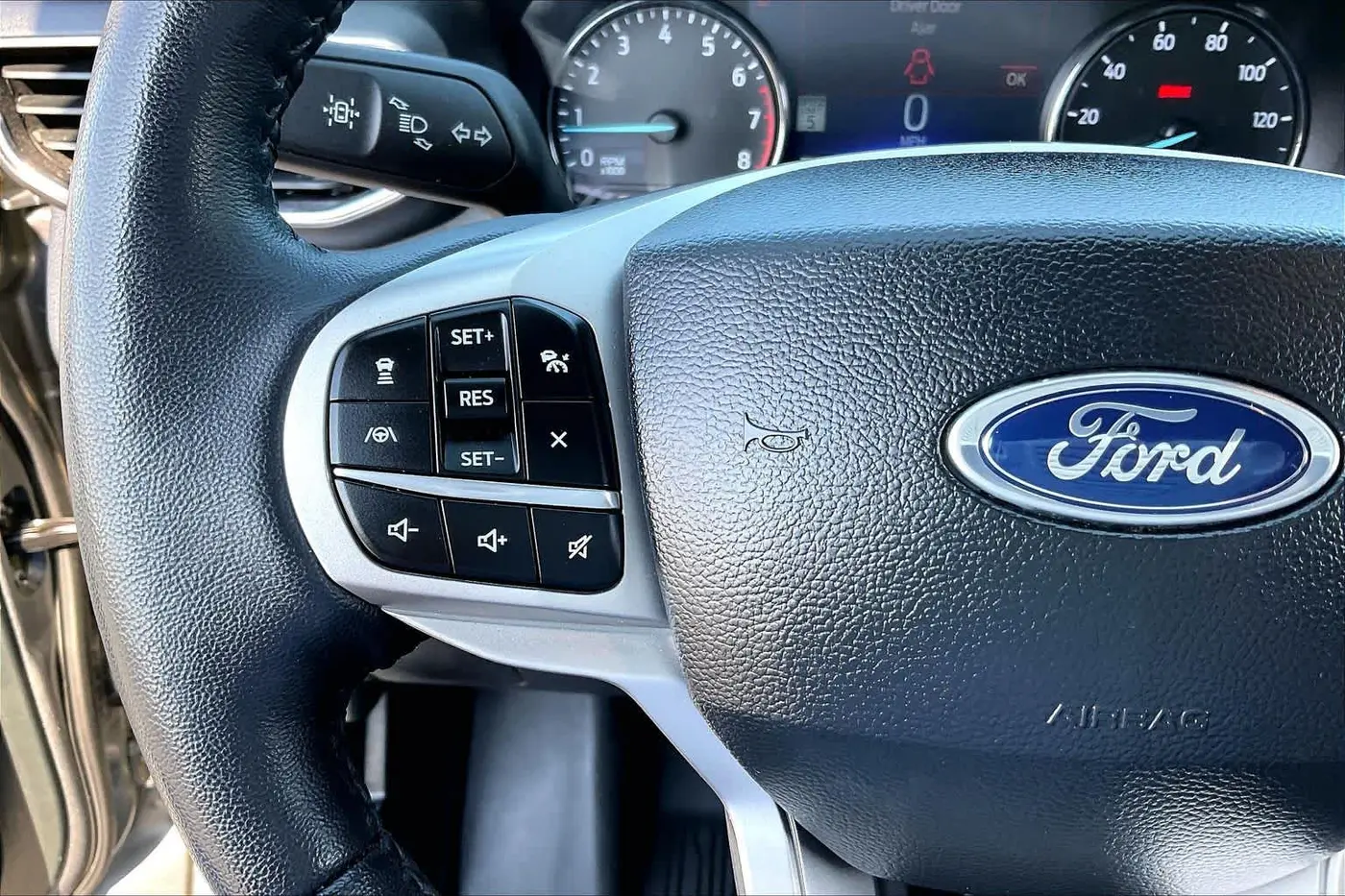 2023 Ford Explorer - $23,995