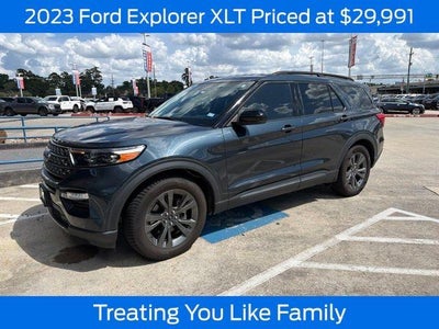 2023 Ford Explorer XLT 4DR SUV