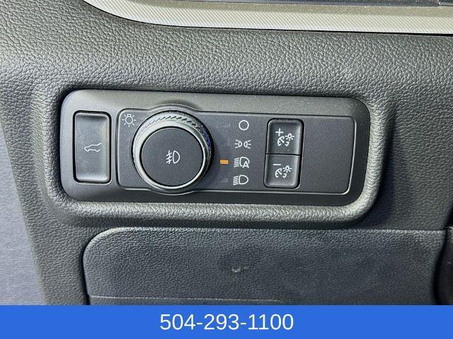 2020 Ford Explorer - $19,899