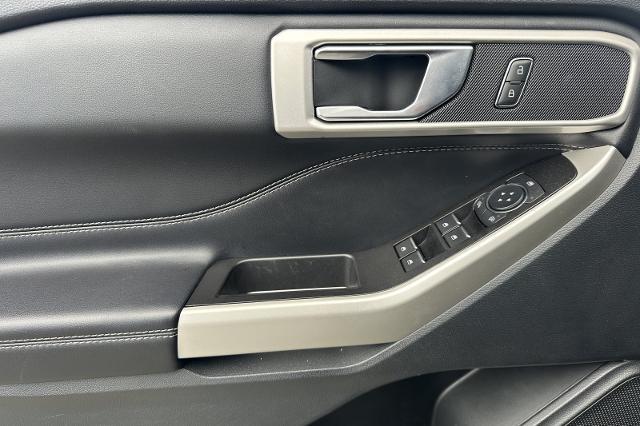 2022 Ford Explorer - $23,625
