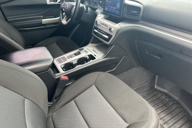 2022 Ford Explorer - $23,625