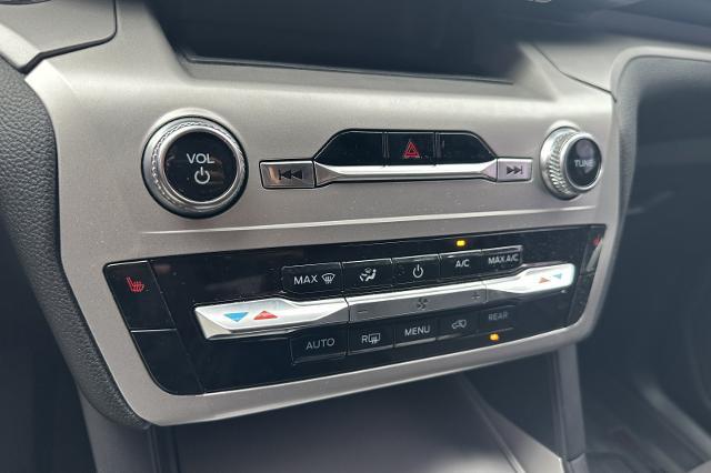 2022 Ford Explorer - $23,625