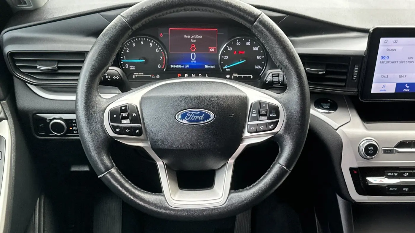 2024 Ford Explorer XLT