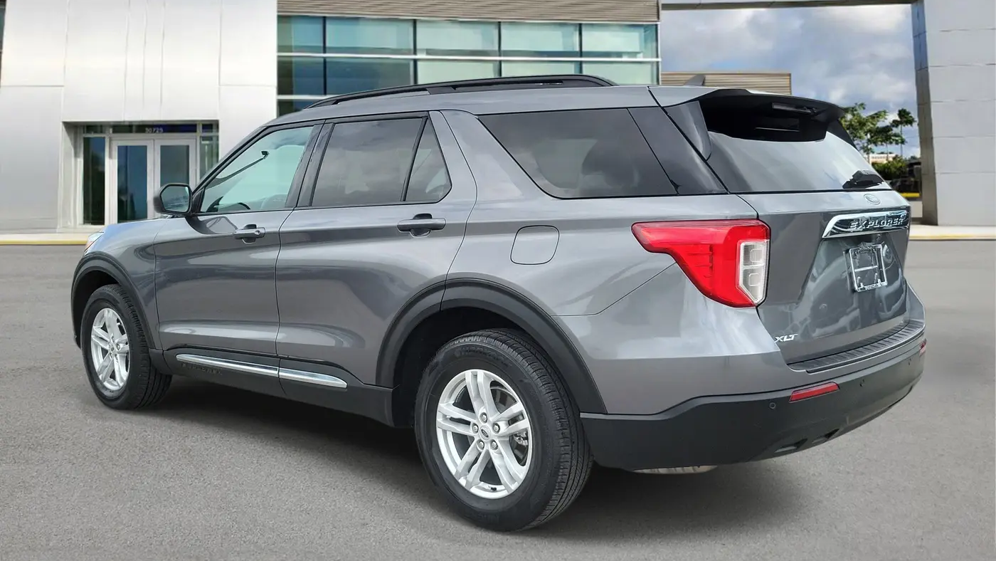 2024 Ford Explorer XLT