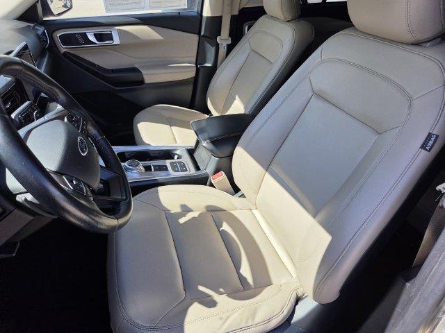 2020 Ford Explorer - $17,000