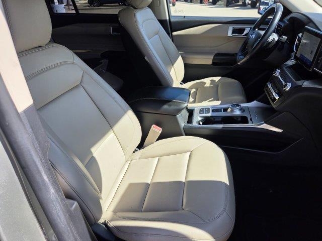 2020 Ford Explorer - $17,000