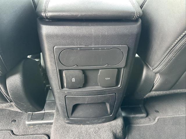2022 Ford Explorer - $24,995