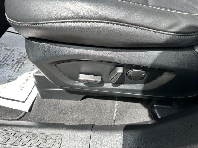 2022 Ford Explorer - $24,995