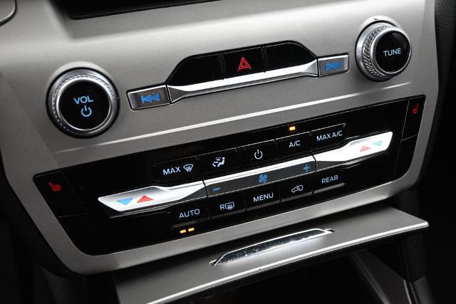 2023 Ford Explorer - $27,785