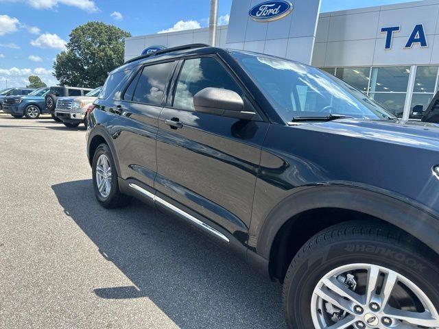 2021 Ford Explorer - $21,995