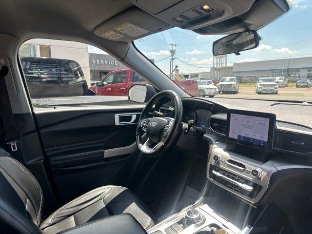 2021 Ford Explorer - $21,995