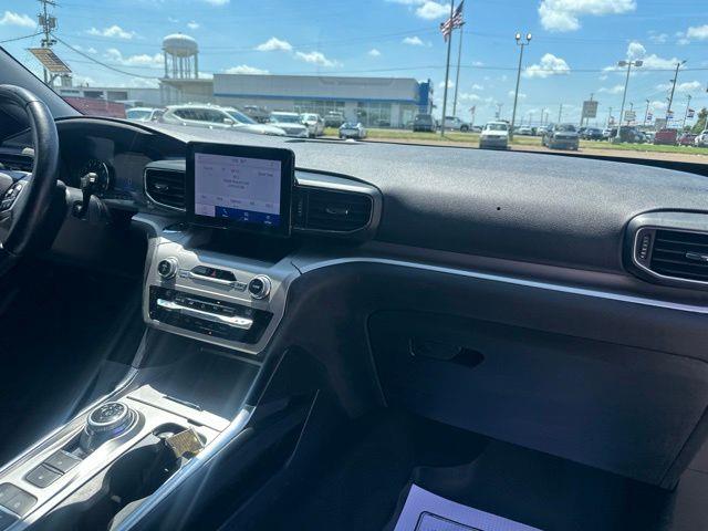 2021 Ford Explorer - $21,995