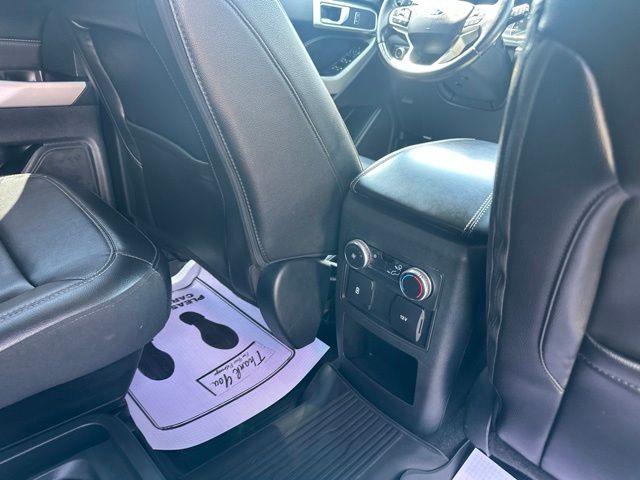 2021 Ford Explorer - $21,995