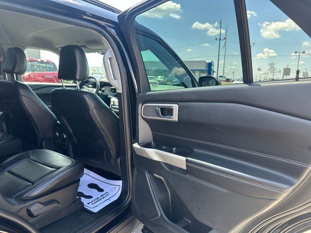2021 Ford Explorer - $21,995