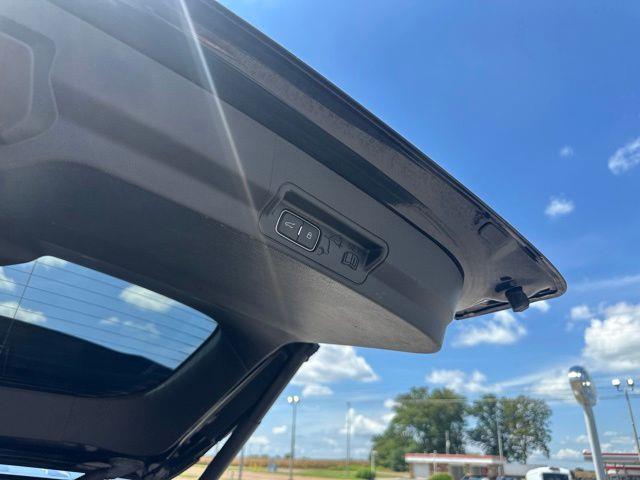 2021 Ford Explorer - $21,995