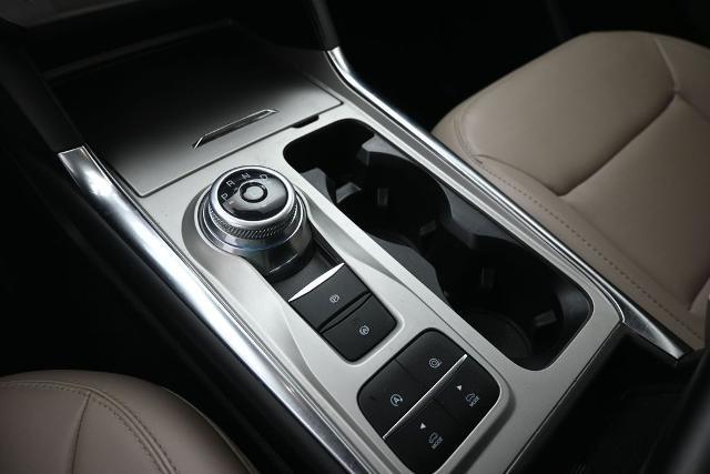 2021 Ford Explorer - $15,998