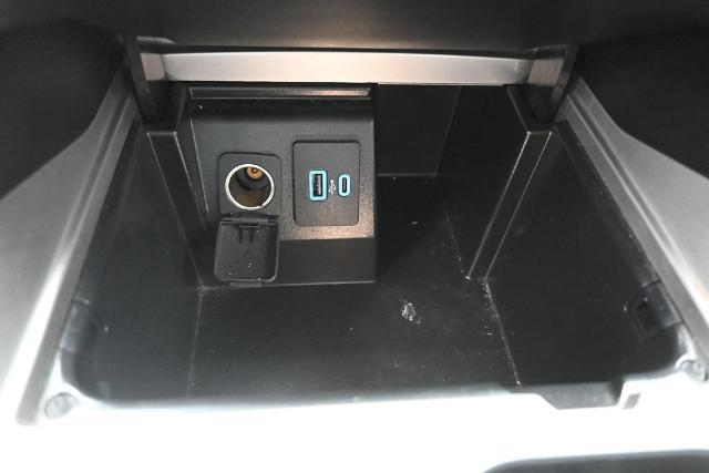2021 Ford Explorer - $15,998
