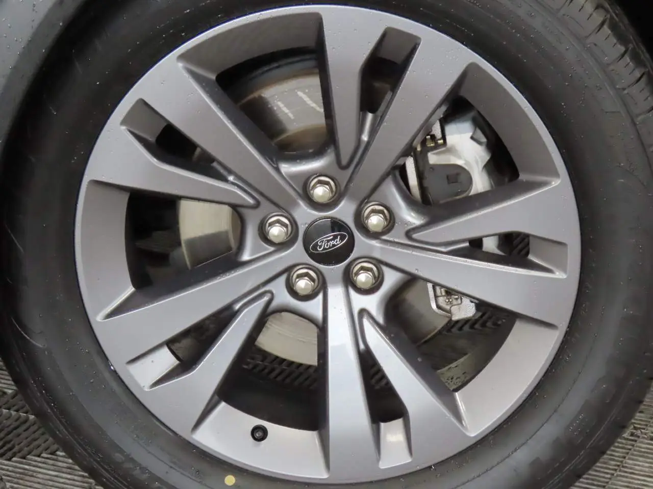 2023 Ford Explorer - $21,559