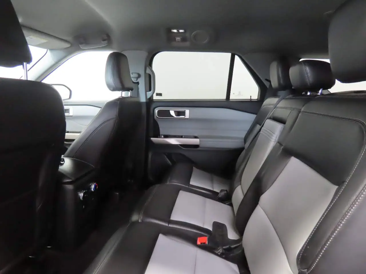 2023 Ford Explorer - $21,559