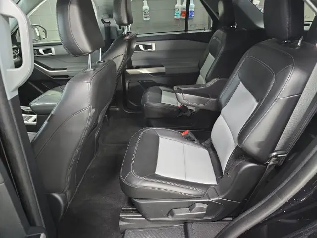 2023 Ford Explorer - $29,976