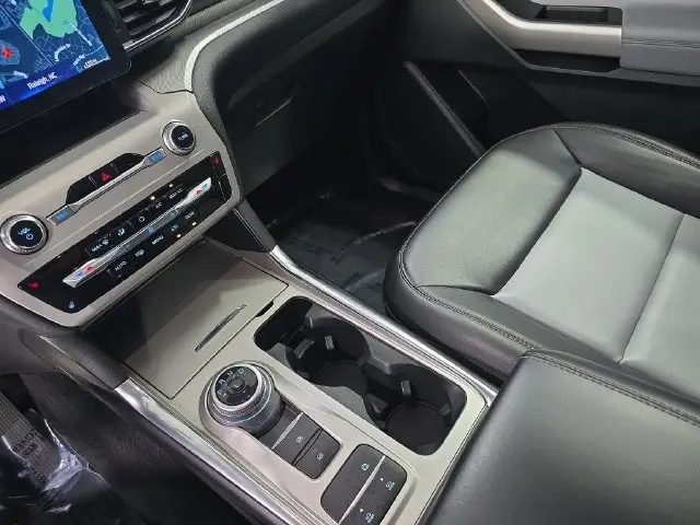 2023 Ford Explorer - $29,976