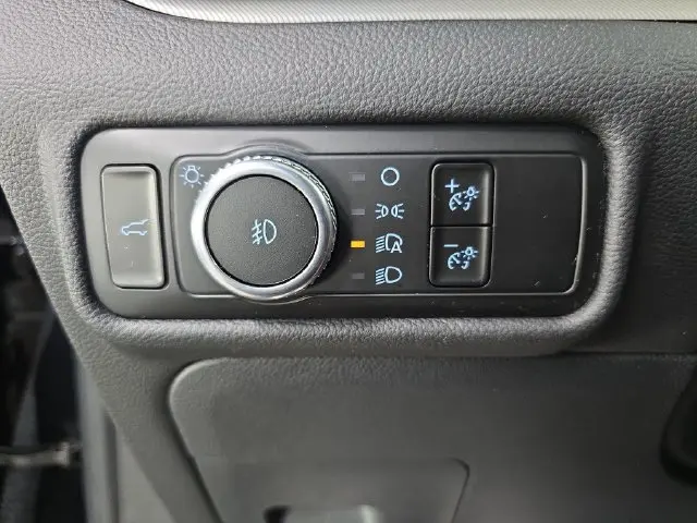 2023 Ford Explorer - $29,976