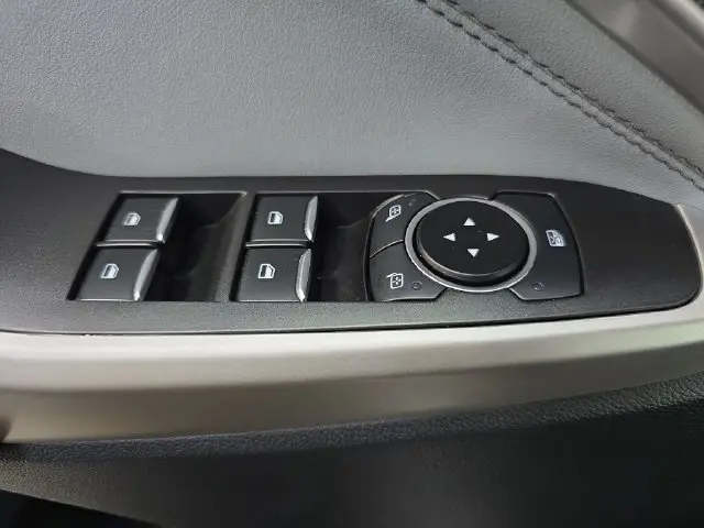 2023 Ford Explorer - $29,976