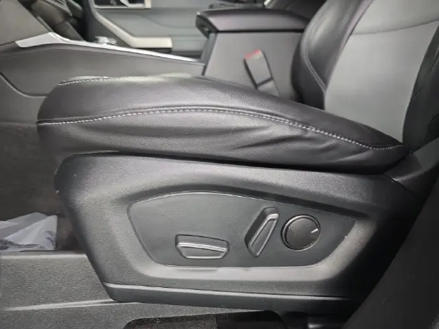 2023 Ford Explorer - $29,976