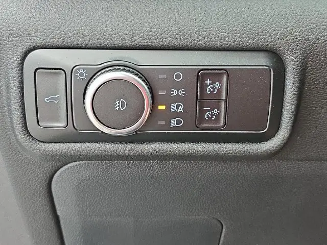 2023 Ford Explorer - $29,301