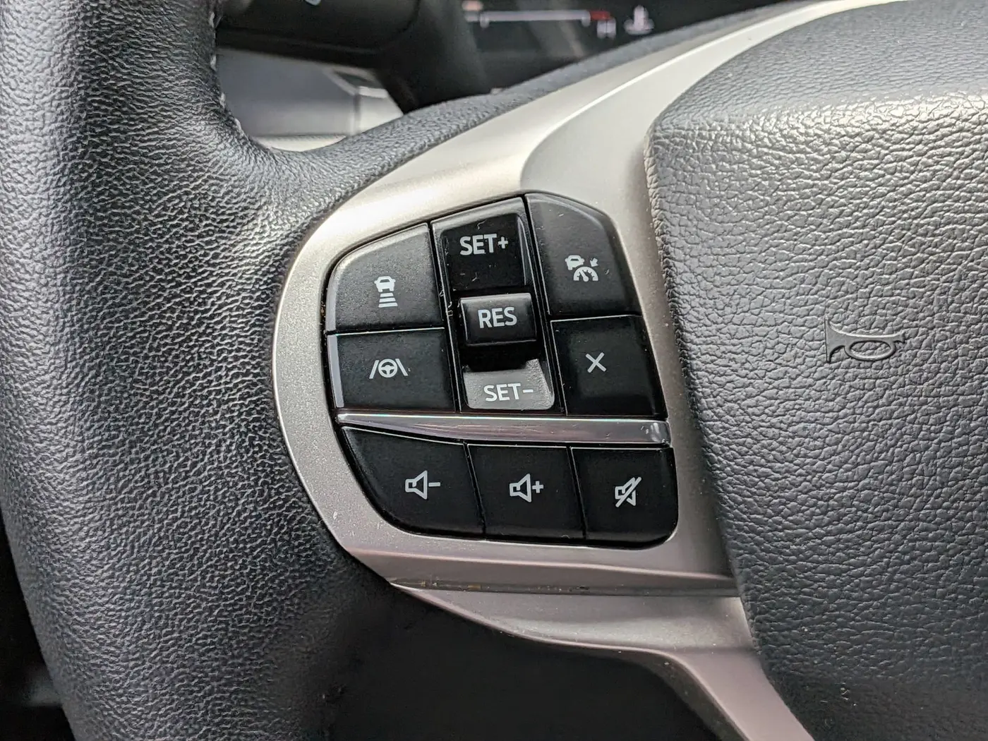 2024 Ford Explorer - $35,997