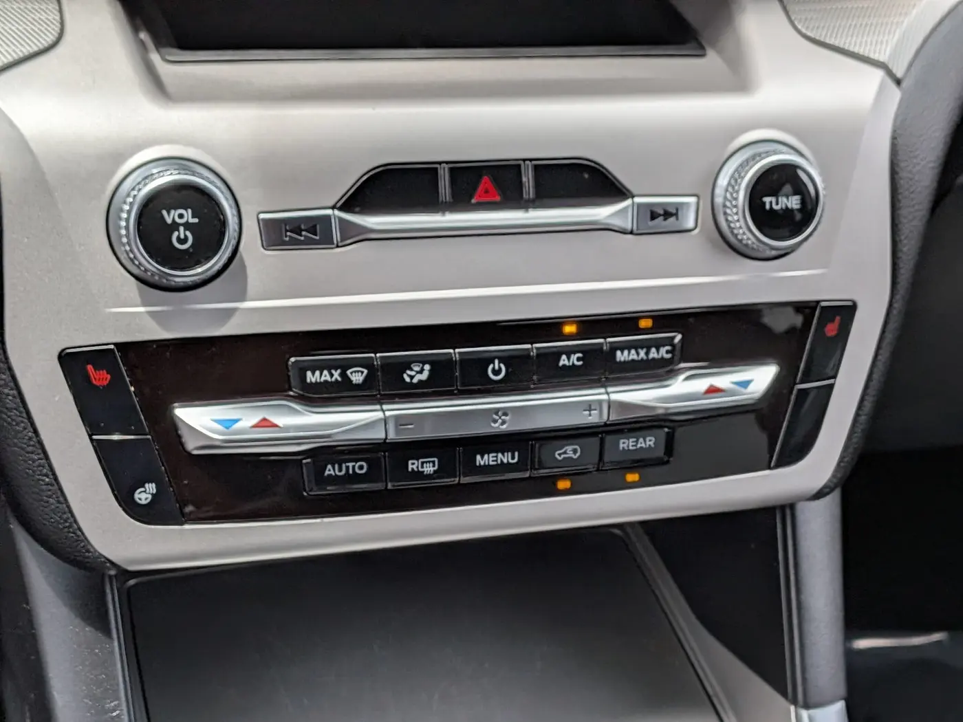 2024 Ford Explorer - $35,997