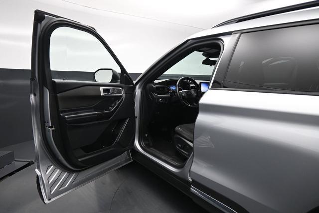 2020 Ford Explorer - $17,585