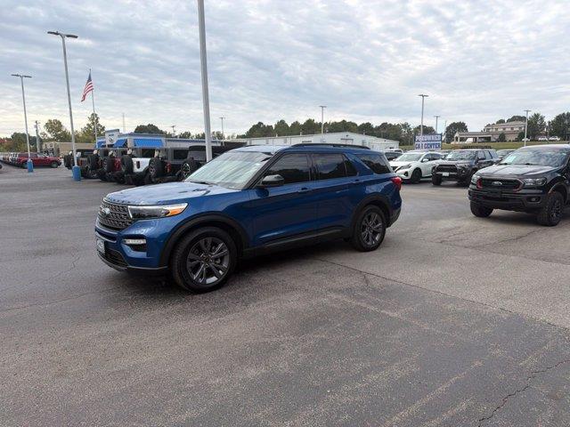 2022 Ford Explorer - $25,975