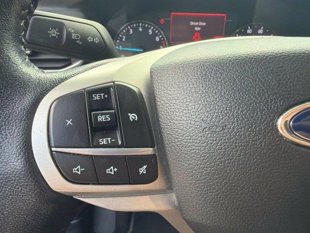 2022 Ford Explorer - $25,975