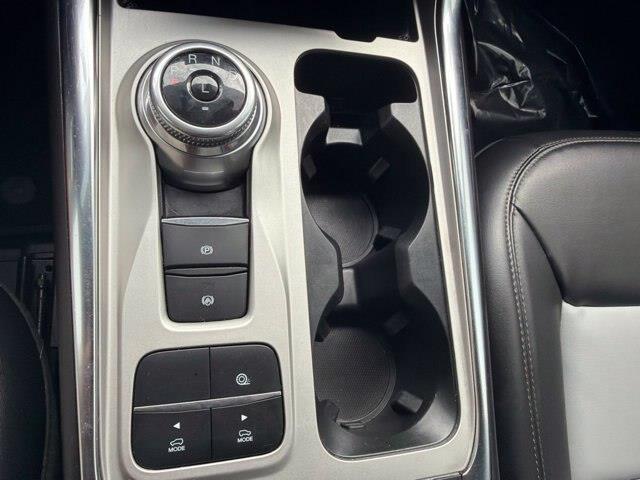 2022 Ford Explorer - $25,975