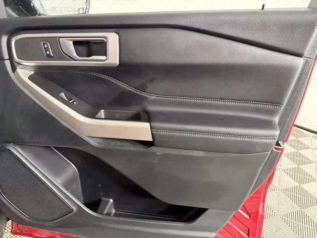 2023 Ford Explorer - $28,500