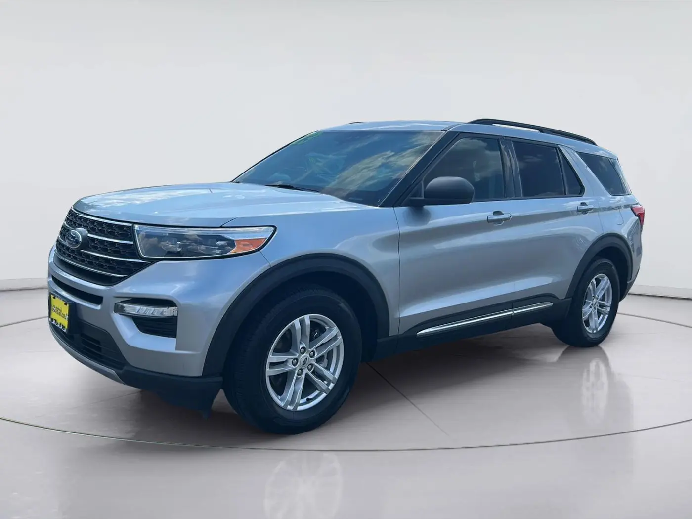 2023 Ford Explorer - $24,125
